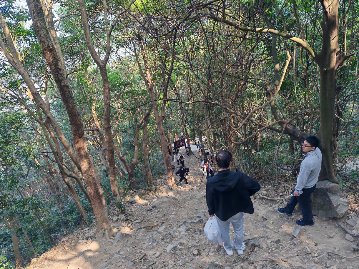 冠恒建設(shè)青委會，勇攀高峰迎新年！